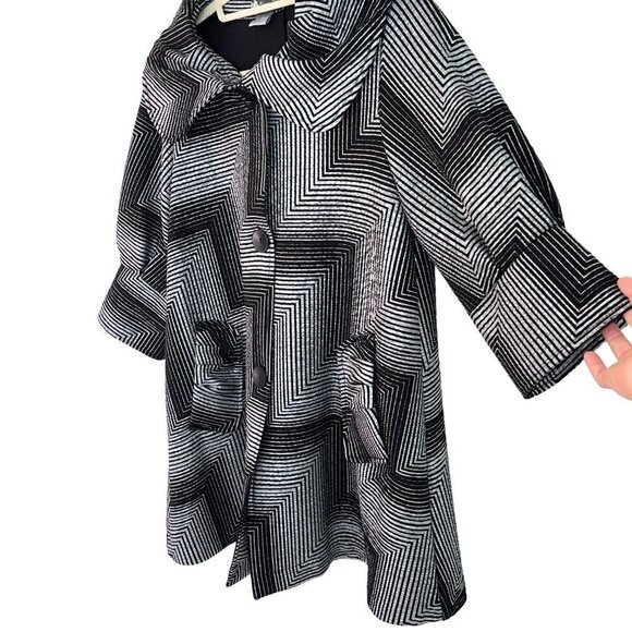 Damee Womens Swing Jacket Black Silver Size Small Art To Wear Polyester Spandex - Picture 5 of 12